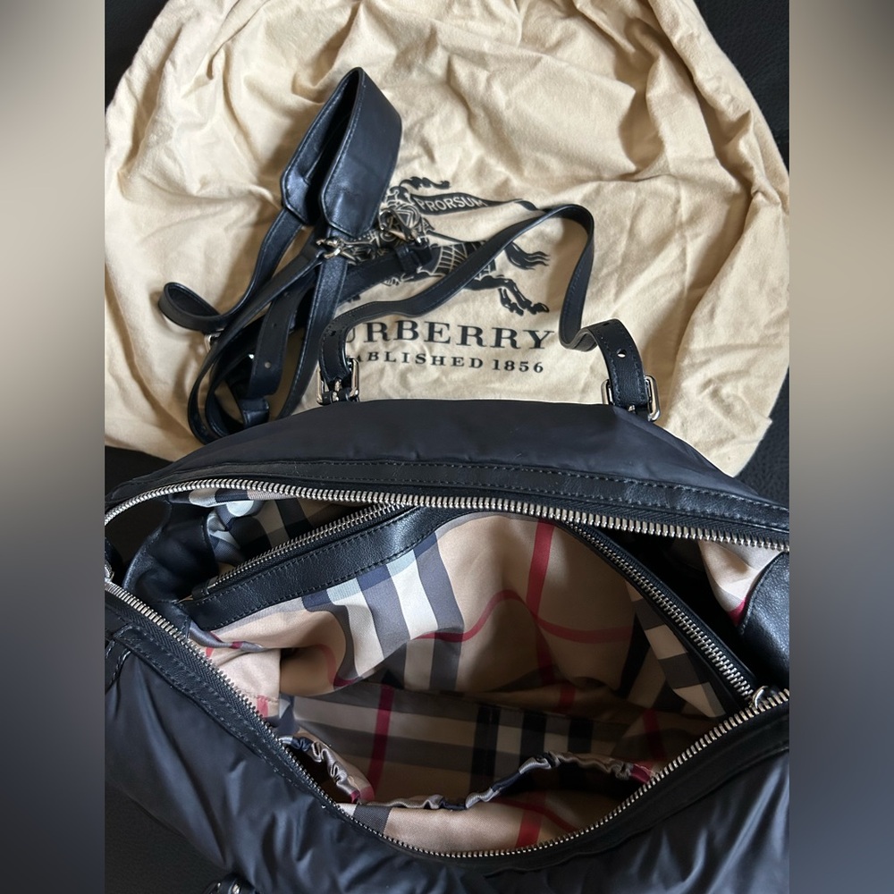 SOLD Burberry Abbey Diaper Tote w/ changing pad (SOLD)